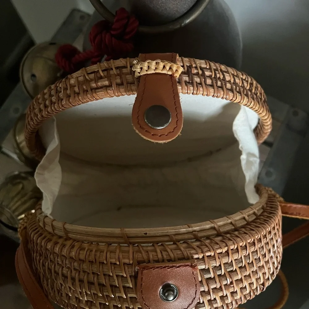 Round Wicker Rattan Shoulder Bag Purse Bohemian - Picture 3 of 5